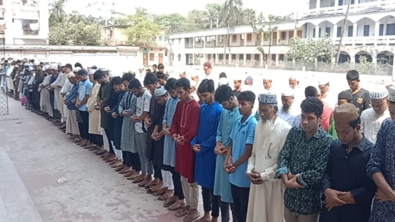 ঝালকাঠিতে আছিয়ার গায়েবানা জানাজা অনুষ্ঠিত