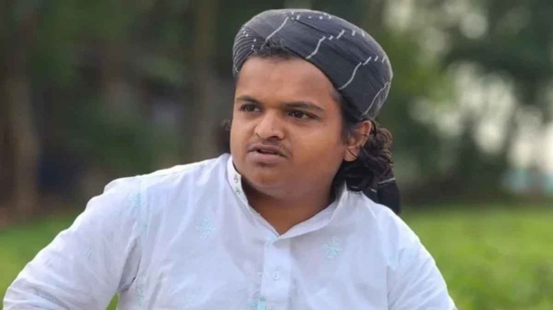 হুজুররা বিএনপির বেলায় চুপ, হাসনাতের বেলা